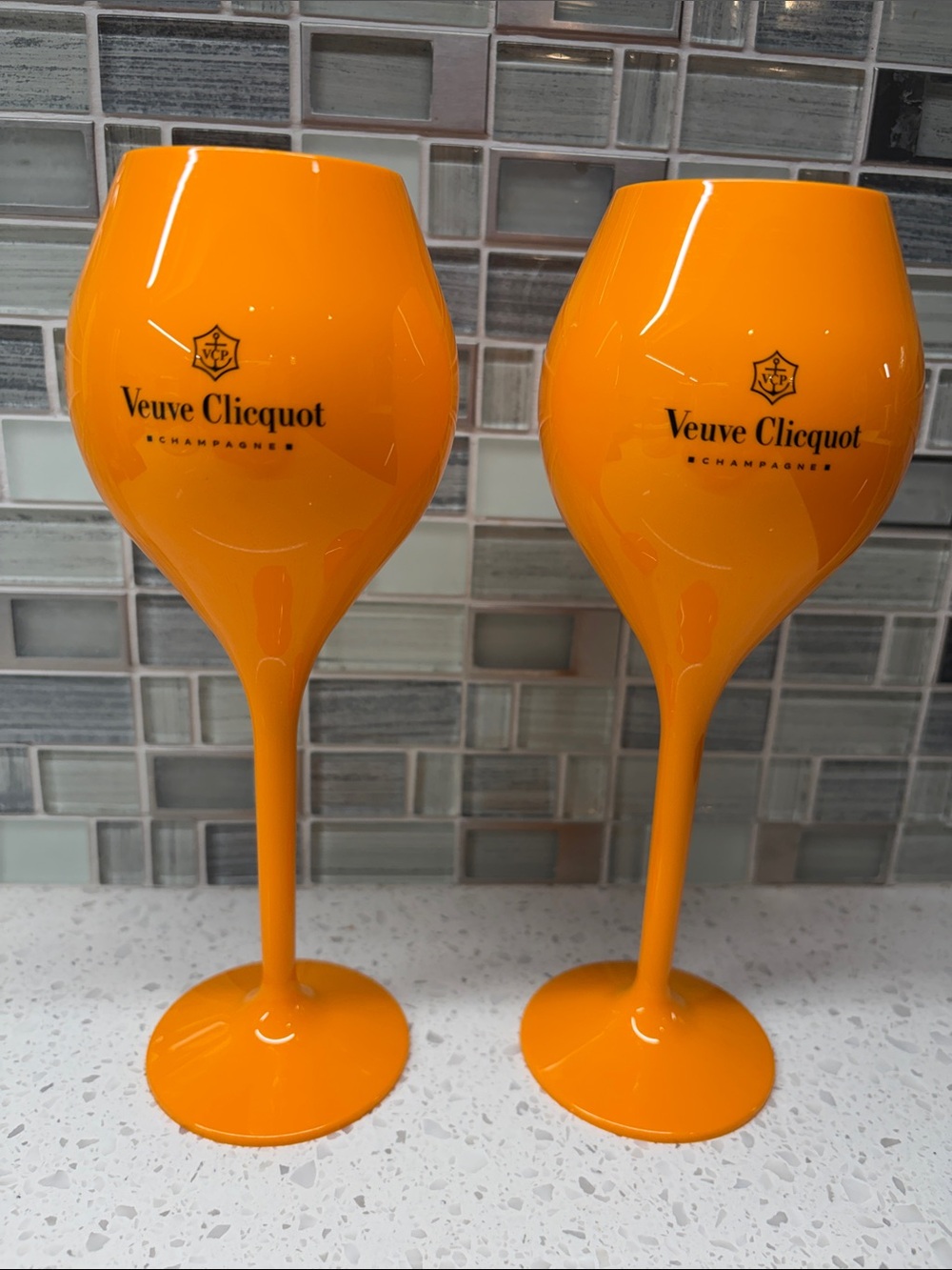 New Veuve Clicquot Champagne Authentic Set of 2 Champagne Glasses